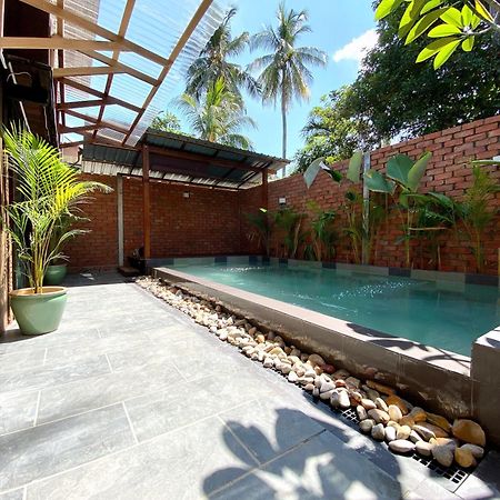 Kutum'S Wooden House - Private Pool, Breakfast & Cafe Villa Langkawi Buitenkant foto